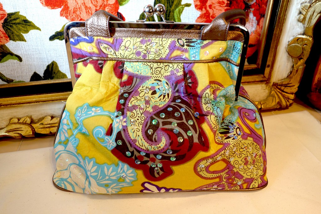A very lovely, sparkly large purse. Very colorful and lovely.