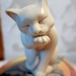 Beautiful white ceramic cat from ancesteral church in London.